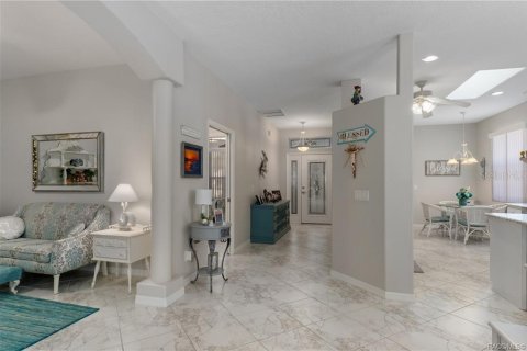 House in Inverness, Florida 2 bedrooms, 136.1 sq.m. № 2099530 - photo 9
