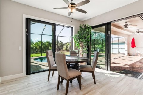 House in Port Charlotte, Florida 3 bedrooms, 201.32 sq.m. № 1552249 - photo 11