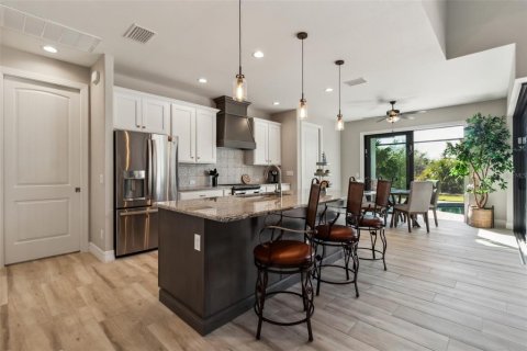 House in Port Charlotte, Florida 3 bedrooms, 201.32 sq.m. № 1552249 - photo 9