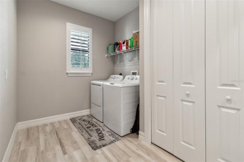 House in Port Charlotte, Florida 3 bedrooms, 201.32 sq.m. № 1552249 - photo 22