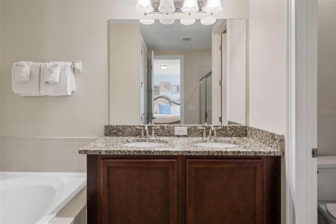 House in Kissimmee, Florida 11 bedrooms, 437.29 sq.m. № 1792738 - photo 14