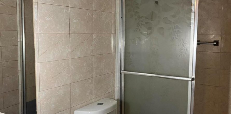 Condominio en Lauderdale Lakes, Florida, 2 dormitorios  № 914349
