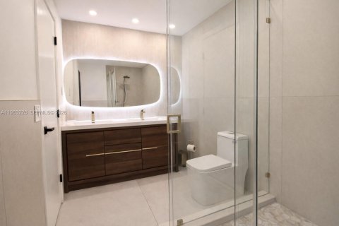 Купить виллу или дом в Форт-Лодердейл, Флорида 4 спальни, 180.97м2, № 2025760 - фото 18