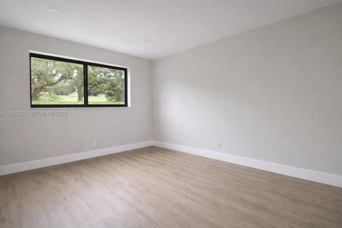 Купить виллу или дом в Форт-Лодердейл, Флорида 4 спальни, 180.97м2, № 2025760 - фото 24