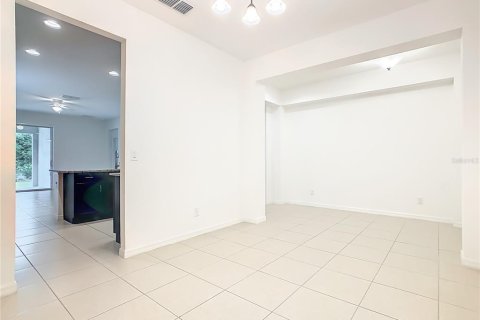 House in Davenport, Florida 3 bedrooms, 158.31 sq.m. № 2310690 - photo 6