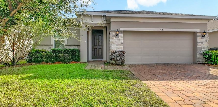House in Davenport, Florida 3 bedrooms, 158.31 sq.m. № 2310690