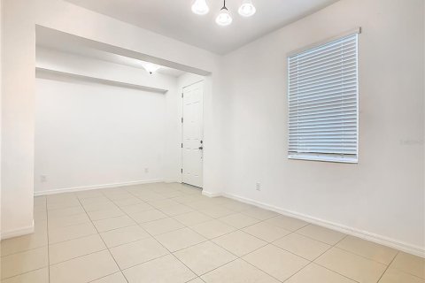 House in Davenport, Florida 3 bedrooms, 158.31 sq.m. № 2310690 - photo 5