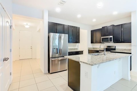 House in Davenport, Florida 3 bedrooms, 158.31 sq.m. № 2310690 - photo 7