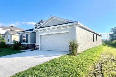 Casa en alquiler en Wesley Chapel, Florida, 4 dormitorios, 189.99 m2 № 1834962 - foto 2