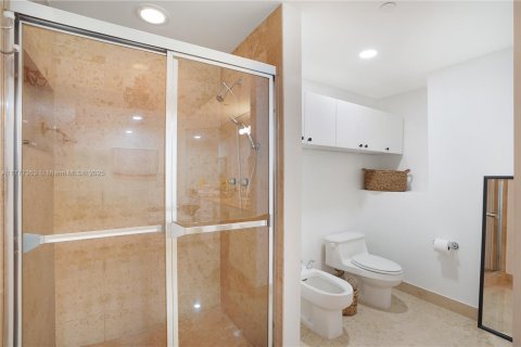 Condominio en venta en Miami Beach, Florida, 2 dormitorios, 138.42 m2 № 1807766 - foto 25