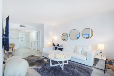 Condominio en venta en Miami Beach, Florida, 2 dormitorios, 138.42 m2 № 1807766 - foto 14
