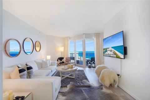 Condominio en venta en Miami Beach, Florida, 2 dormitorios, 138.42 m2 № 1807766 - foto 10