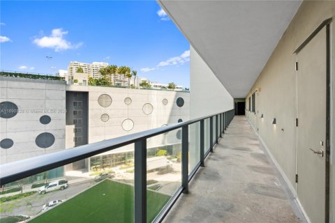 Condominio en venta en Miami, Florida, 2 dormitorios, 109.16 m2 № 1867328 - foto 30