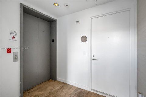 Condominio en venta en Miami, Florida, 2 dormitorios, 109.16 m2 № 1867328 - foto 28
