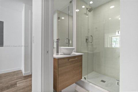 Condominio en venta en Miami, Florida, 2 dormitorios, 109.16 m2 № 1867328 - foto 14