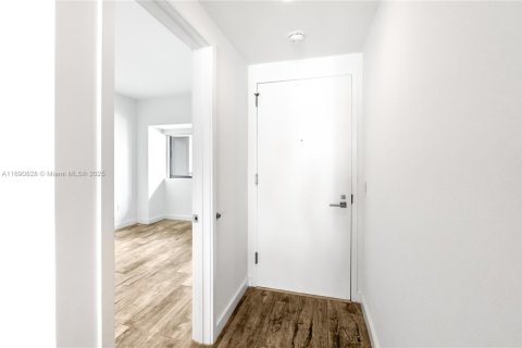 Condominio en venta en Miami, Florida, 2 dormitorios, 109.16 m2 № 1867328 - foto 4