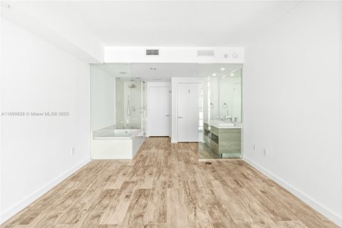 Condominio en venta en Miami, Florida, 2 dormitorios, 109.16 m2 № 1867328 - foto 19