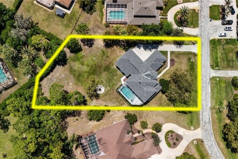 Villa ou maison à vendre à New Port Richey, Floride: 5 chambres, 392.7 m2 № 2202926 - photo 2