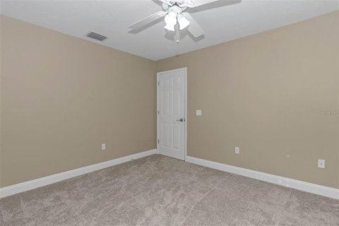 Villa ou maison à vendre à New Port Richey, Floride: 5 chambres, 392.7 m2 № 2202926 - photo 21
