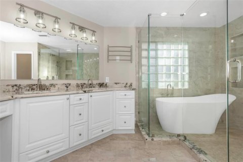Villa ou maison à vendre à New Port Richey, Floride: 5 chambres, 392.7 m2 № 2202926 - photo 28