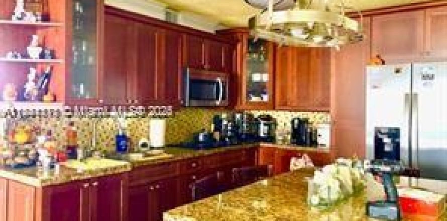 Condo à Hialeah, Floride, 2 chambres № 1839122
