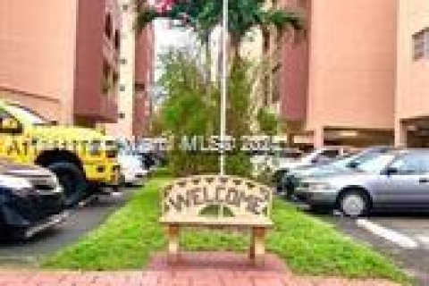 Copropriété à louer à Hialeah, Floride: 2 chambres № 1839122 - photo 4