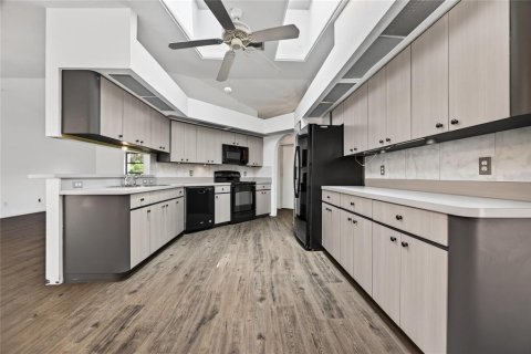 Villa ou maison à vendre à Port Charlotte, Floride: 3 chambres, 156.26 m2 № 2323019 - photo 11