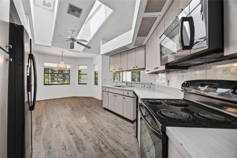 Villa ou maison à vendre à Port Charlotte, Floride: 3 chambres, 156.26 m2 № 2323019 - photo 12