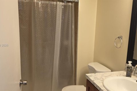 Condominio en alquiler en Miami, Florida, 2 dormitorios, 69.68 m2 № 1997295 - foto 10