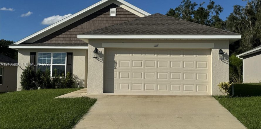 Villa ou maison à Ocala, Floride 3 chambres, 127.28 m2 № 2421547