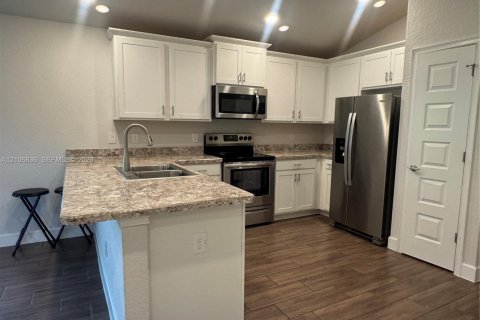 Villa ou maison à vendre à Ocala, Floride: 3 chambres, 127.28 m2 № 2421547 - photo 6