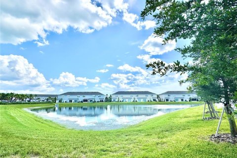 Touwnhouse à vendre à Palmetto, Floride: 2 chambres, 104.05 m2 № 1810651 - photo 17