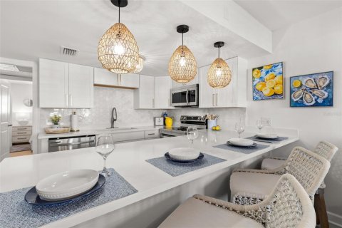 Condominio en venta en Treasure Island, Florida, 1 dormitorio, 53.42 m2 № 1813219 - foto 14