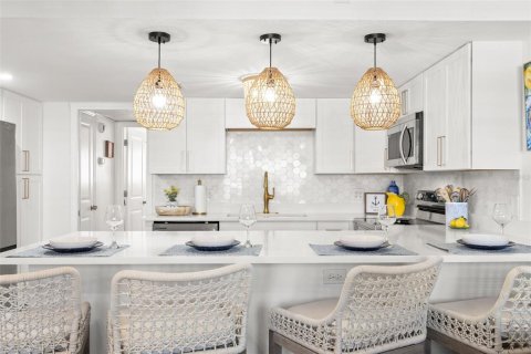 Condominio en venta en Treasure Island, Florida, 1 dormitorio, 53.42 m2 № 1813219 - foto 8