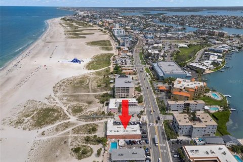 Condominio en venta en Treasure Island, Florida, 1 dormitorio, 53.42 m2 № 1813219 - foto 21