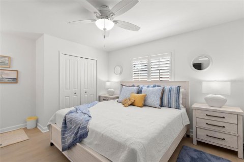 Condominio en venta en Treasure Island, Florida, 1 dormitorio, 53.42 m2 № 1813219 - foto 16