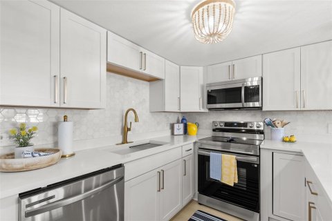 Condominio en venta en Treasure Island, Florida, 1 dormitorio, 53.42 m2 № 1813219 - foto 10