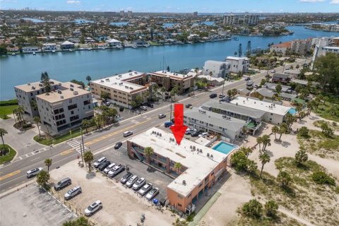 Condominio en venta en Treasure Island, Florida, 1 dormitorio, 53.42 m2 № 1813219 - foto 23