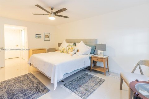 Condominio en venta en Aventura, Florida, 2 dormitorios, 157.28 m2 № 1948261 - foto 10
