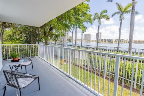Condominio en venta en Aventura, Florida, 2 dormitorios, 157.28 m2 № 1948261 - foto 7