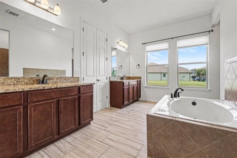 Villa ou maison à vendre à Bradenton, Floride: 5 chambres, 365.2 m2 № 2132475 - photo 23