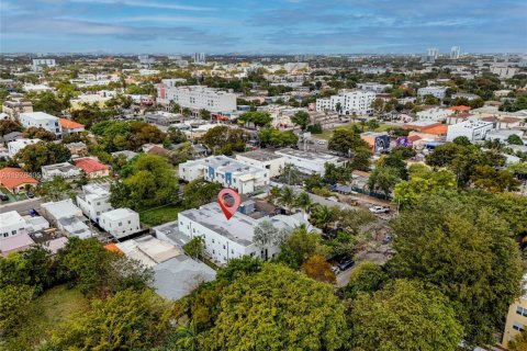 Commercial property in Miami, Florida № 2042078 - photo 23