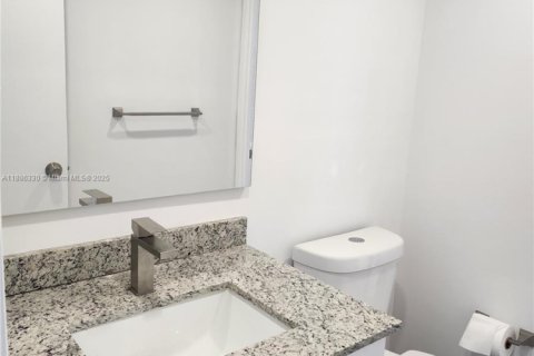 Снять в аренду кондоминиум в Норт-Майами-Бич, Флорида 1 спальня, 73.39м2, № 1937334 - фото 9