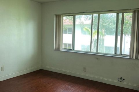 Condo in Pompano Beach, Florida, 1 bedroom  № 2191486 - photo 5