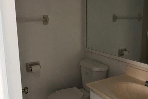 Condo in Pompano Beach, Florida, 1 bedroom  № 2191486 - photo 9