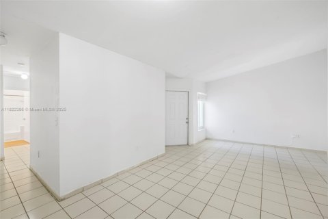 Touwnhouse à vendre à Cutler Bay, Floride: 3 chambres, 114.18 m2 № 1921044 - photo 12