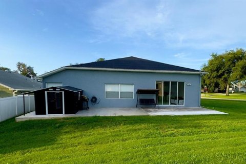 Casa en venta en Zephyrhills, Florida, 4 dormitorios, 210.24 m2 № 2123220 - foto 18