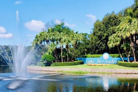 Casa en venta en Zephyrhills, Florida, 4 dormitorios, 210.24 m2 № 2123220 - foto 19