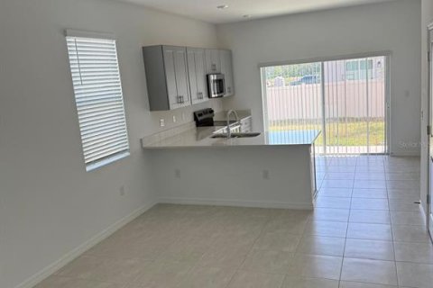 Adosado en alquiler en Kissimmee, Florida, 2 dormitorios, 116.59 m2 № 2099291 - foto 4