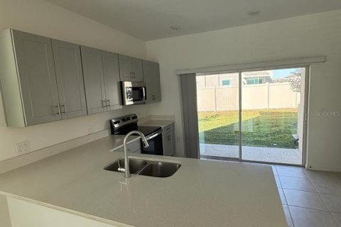 Adosado en alquiler en Kissimmee, Florida, 2 dormitorios, 116.59 m2 № 2099291 - foto 12